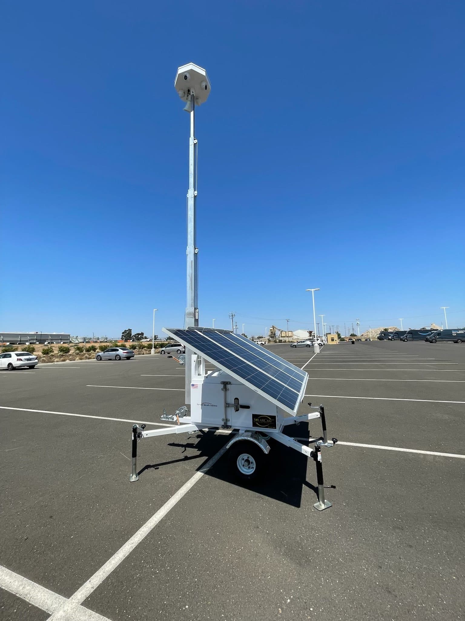 SolarCam360 unit covering a large commercial parking lot